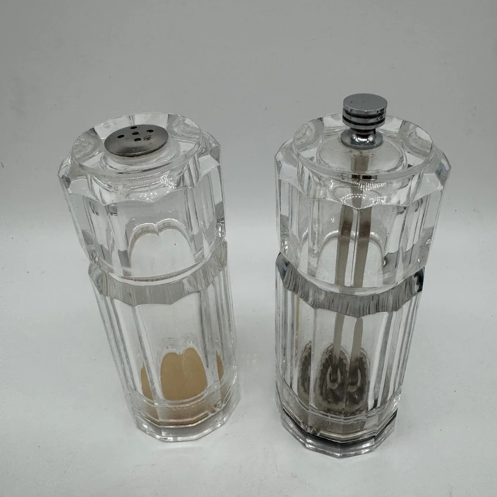 Vintage Olde Thompson Clear Acrylic Salt Shaker Pepper Mill Grinder Set 5.5